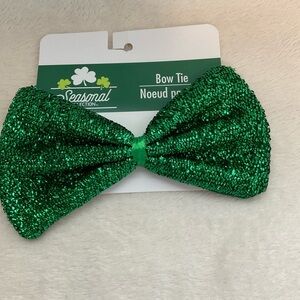 Kids' Sparkling Green Bow Tie